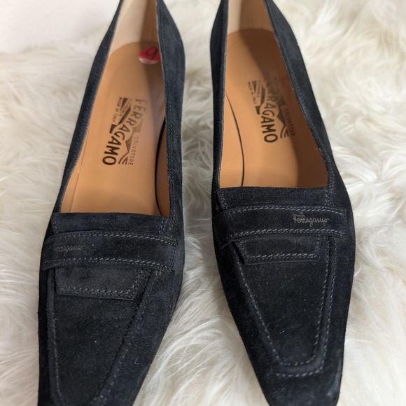 Salvatore Ferragamo Black Flats Timeless Elegance - Picture 3 of 13